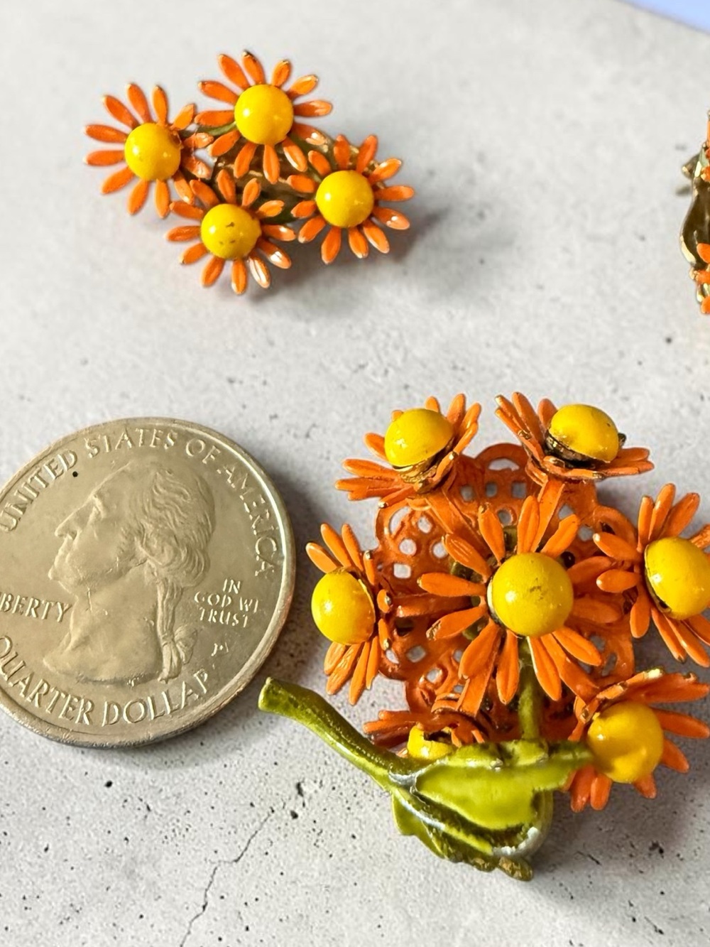 Vintage Orange Daisy Flower Brooch & Clip-On Earring Set Retro Enamel Floral - Picture 6 of 10